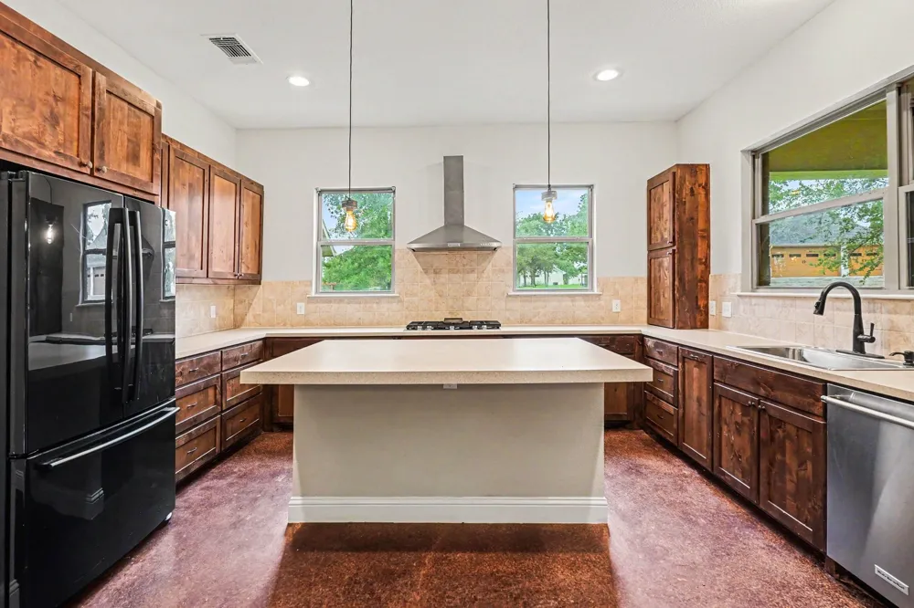 2190 County Road 2027 Glen Rose, TX 76043