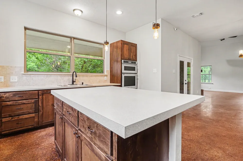 2190 County Road 2027 Glen Rose, TX 76043