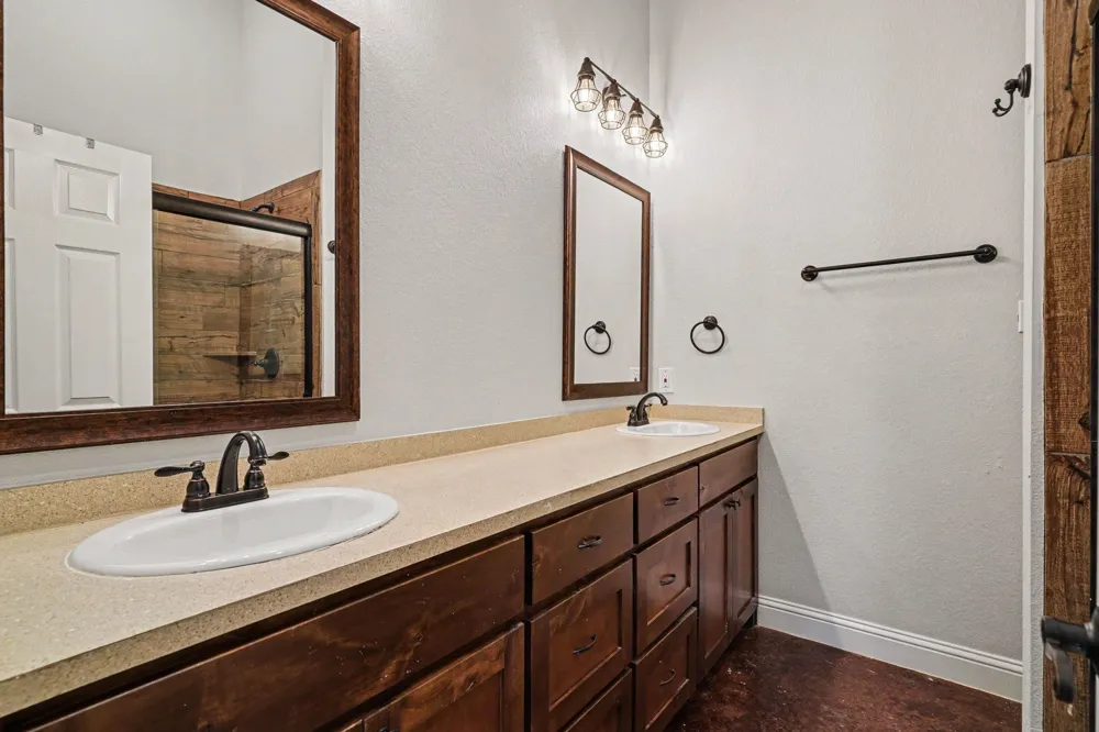 2190 County Road 2027 Glen Rose, TX 76043