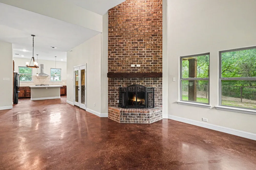 2190 County Road 2027 Glen Rose, TX 76043