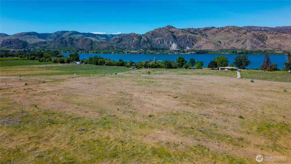 45 Thorndike Loop Road Oroville, WA 98844