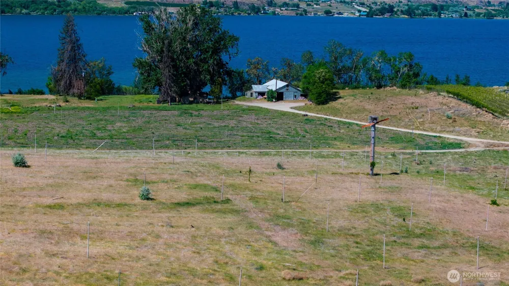 45 Thorndike Loop Road Oroville, WA 98844
