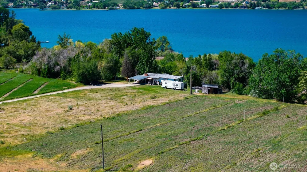 45 Thorndike Loop Road Oroville, WA 98844