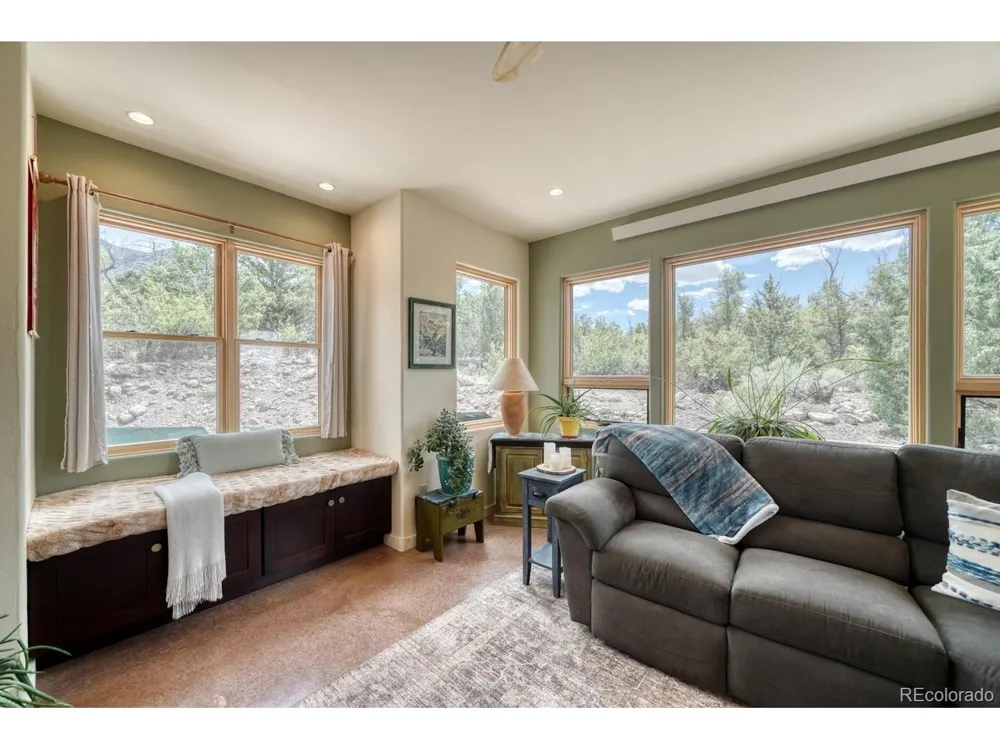 2215 Sunnyvale Crestone, CO 81131