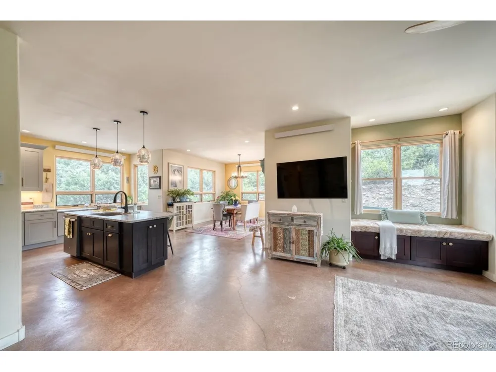 2215 Sunnyvale Crestone, CO 81131