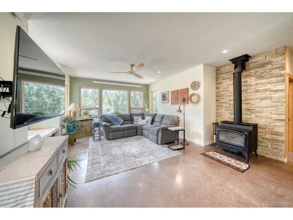 2215 Sunnyvale Crestone, CO 81131