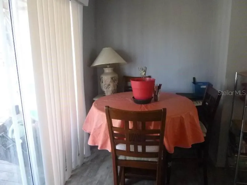 528 CENTRAL AVENUE Frostproof, FL 33843