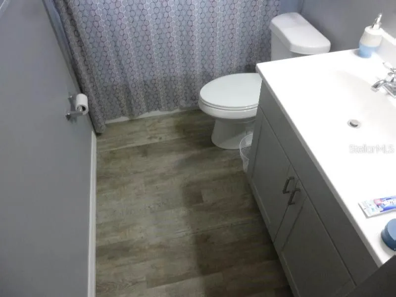 528 CENTRAL AVENUE Frostproof, FL 33843