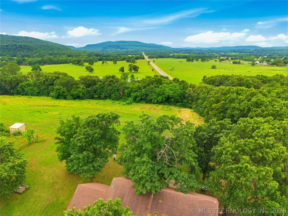 471322 E 844 ROAD Stilwell, OK 74960