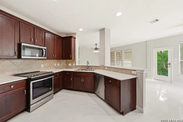 406 Primavera Loop Kyle, TX 78640
