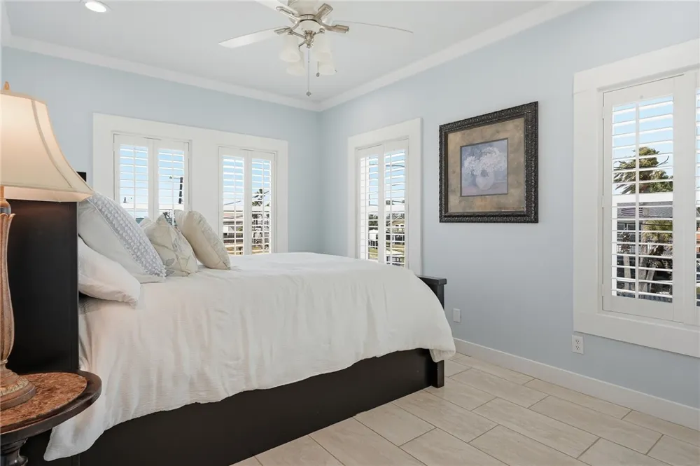204 Bayshore Drive Ingleside, TX 78362