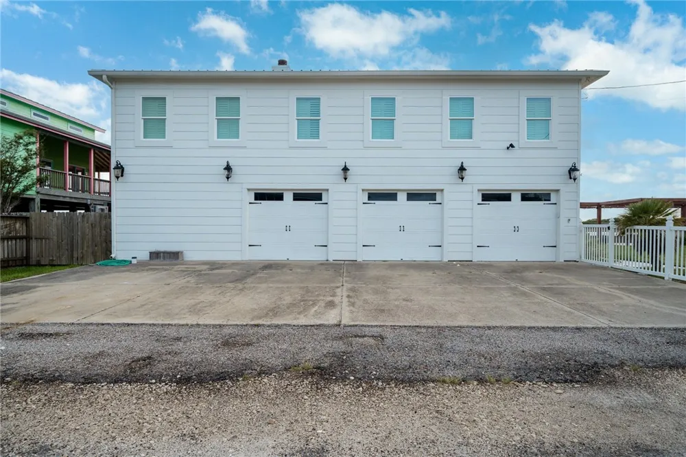 204 Bayshore Drive Ingleside, TX 78362