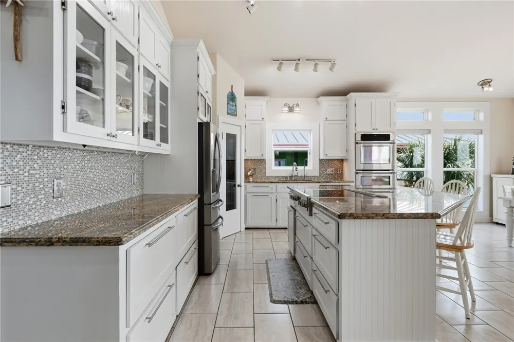 204 Bayshore Drive Ingleside, TX 78362