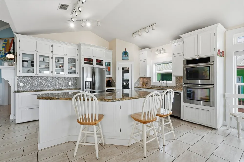 204 Bayshore Drive Ingleside, TX 78362