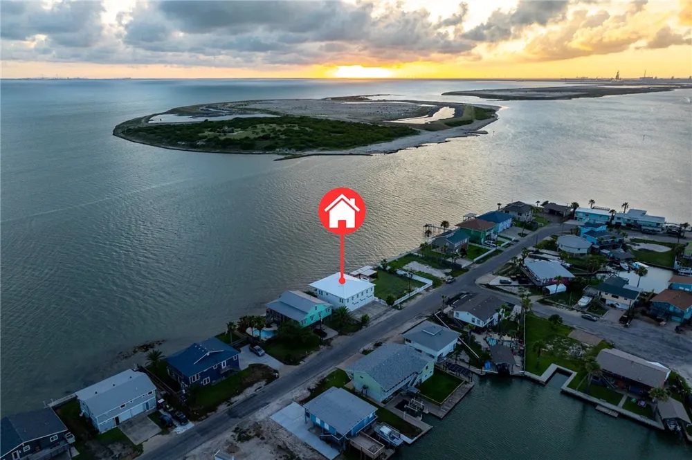 204 Bayshore Drive Ingleside, TX 78362