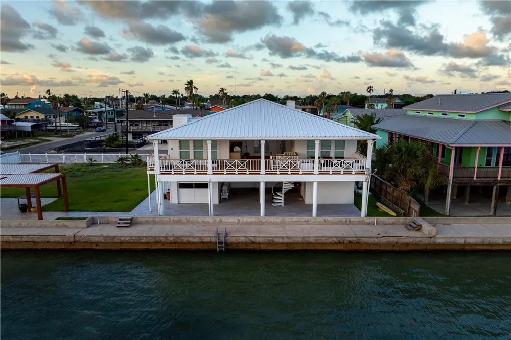 204 Bayshore Drive Ingleside, TX 78362