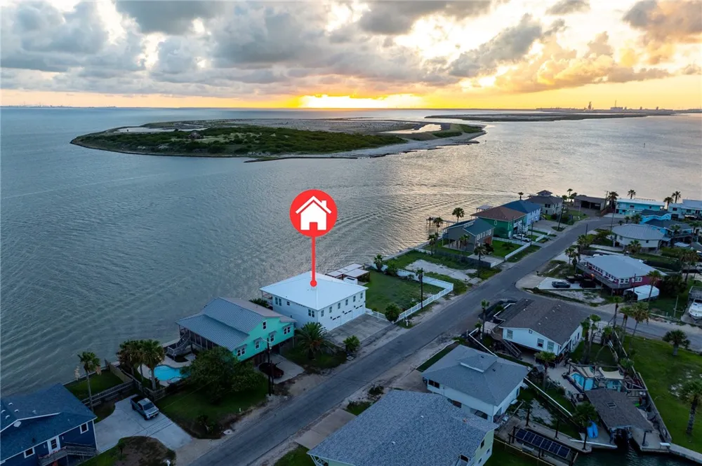 204 Bayshore Drive Ingleside, TX 78362