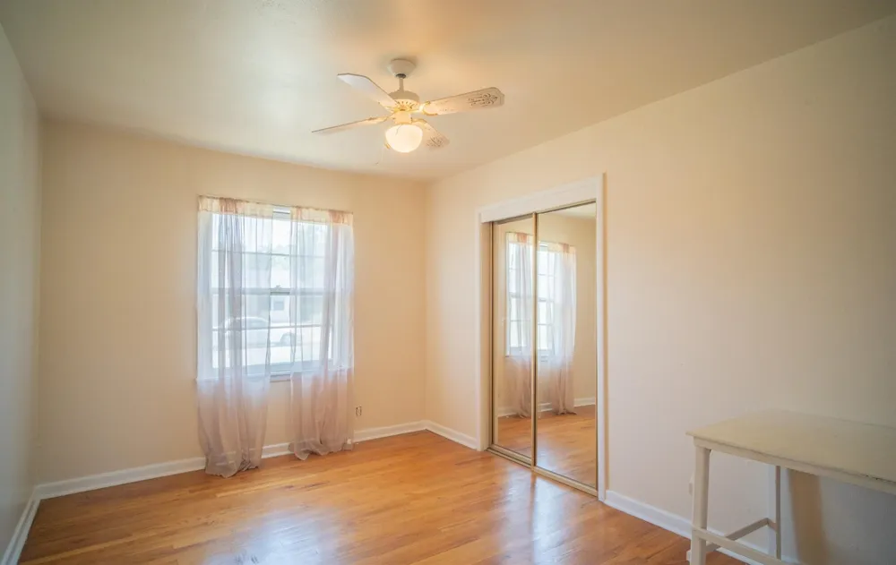 5245 Ira Street Haltom City, TX 76117
