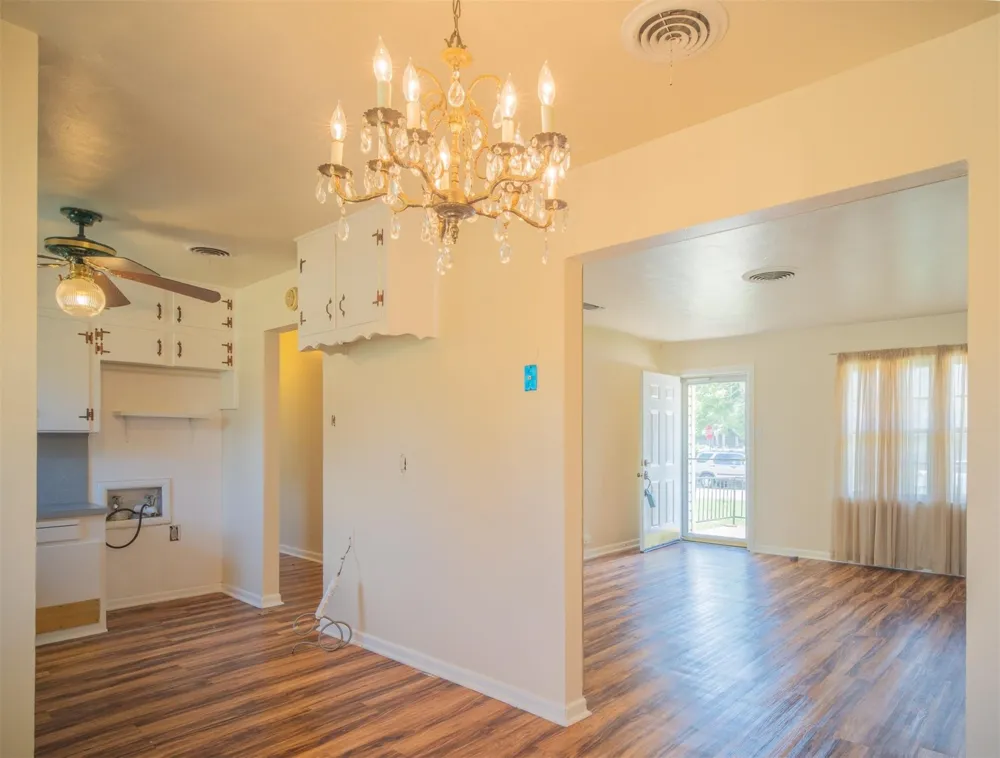 5245 Ira Street Haltom City, TX 76117