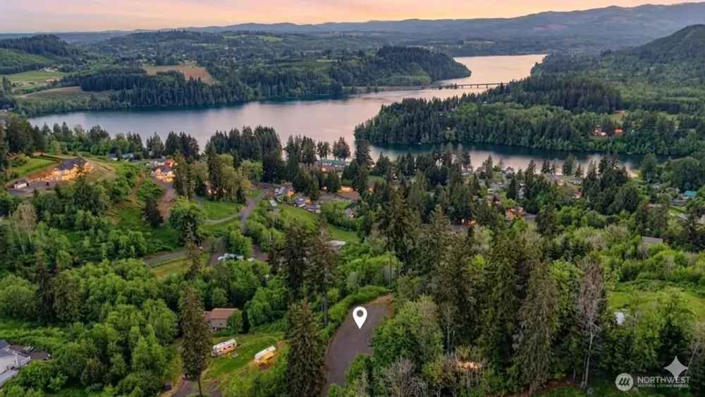131 Sugar Pine Place Mossyrock, WA 98564