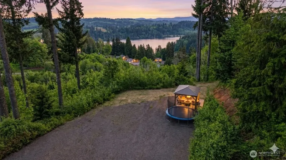 131 Sugar Pine Place Mossyrock, WA 98564