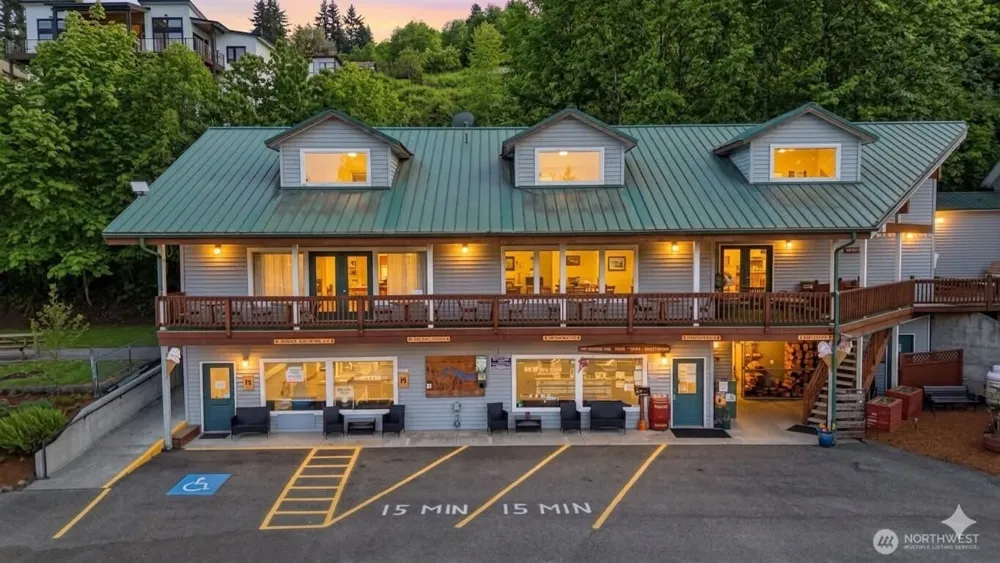131 Sugar Pine Place Mossyrock, WA 98564