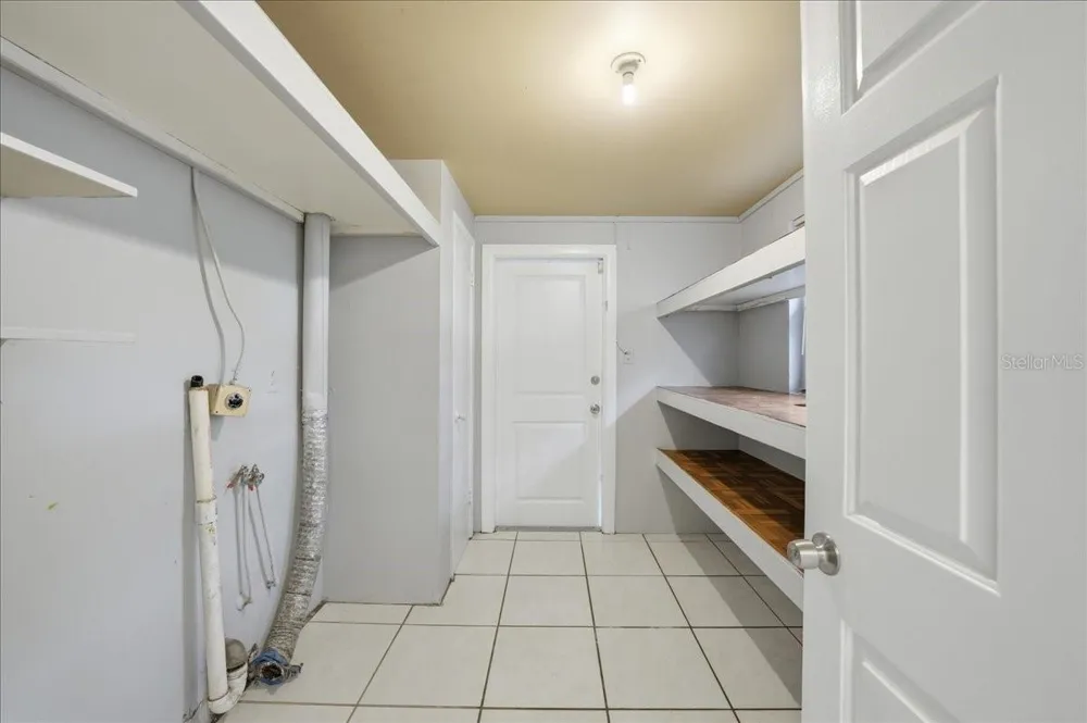 15005 MONET DRIVE Tampa, FL 33613