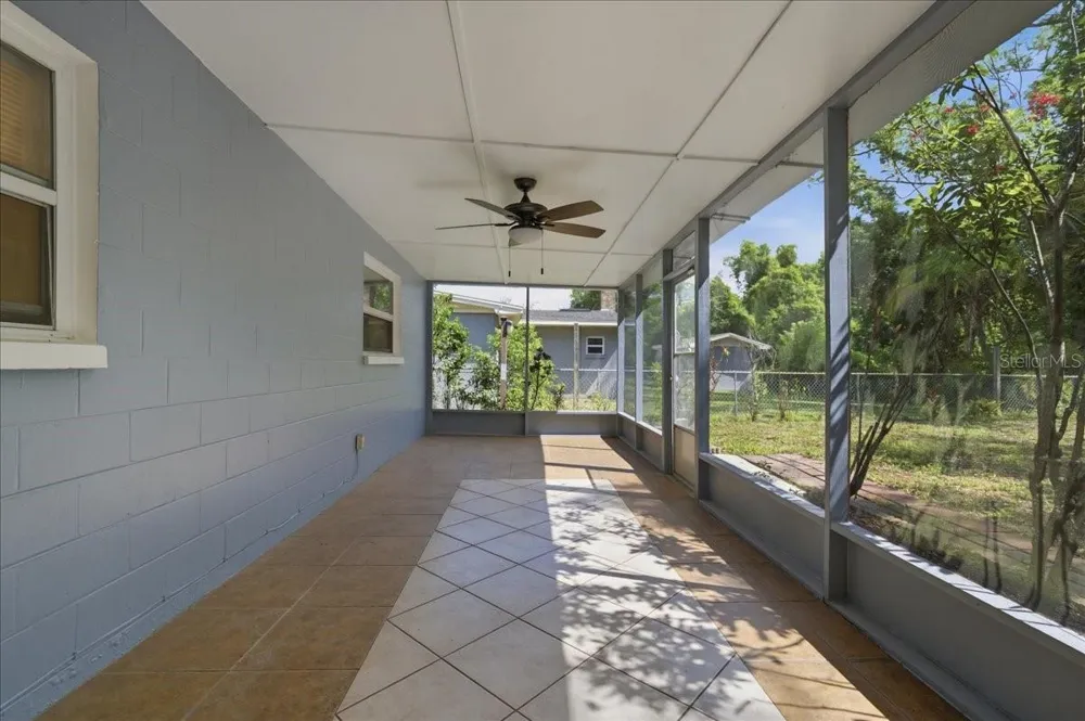 15005 MONET DRIVE Tampa, FL 33613