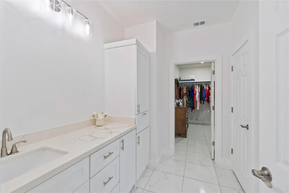 23232 Val Verde Edinburg, TX 78532