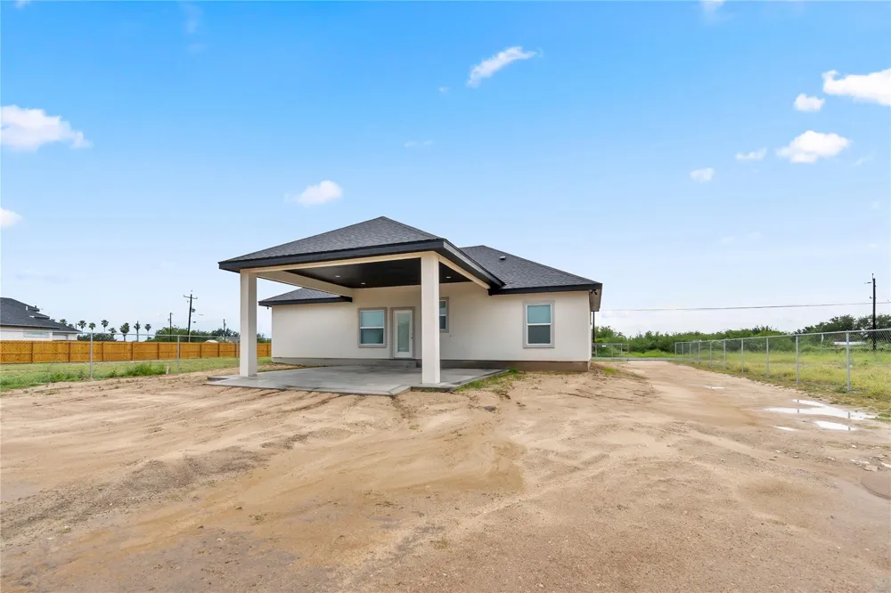 23232 Val Verde Edinburg, TX 78532
