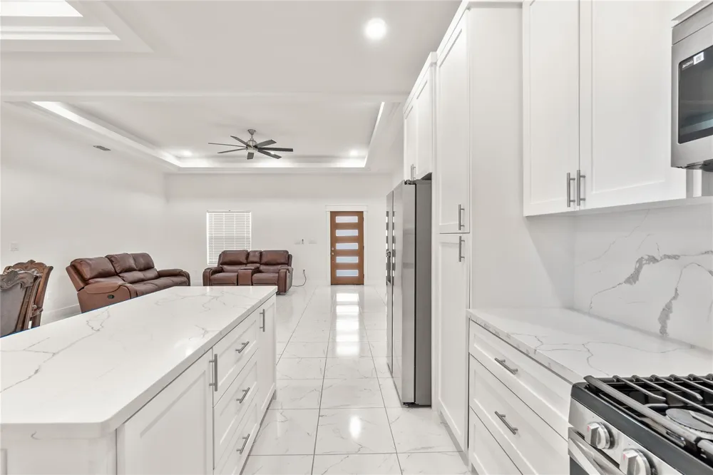 23232 Val Verde Edinburg, TX 78532