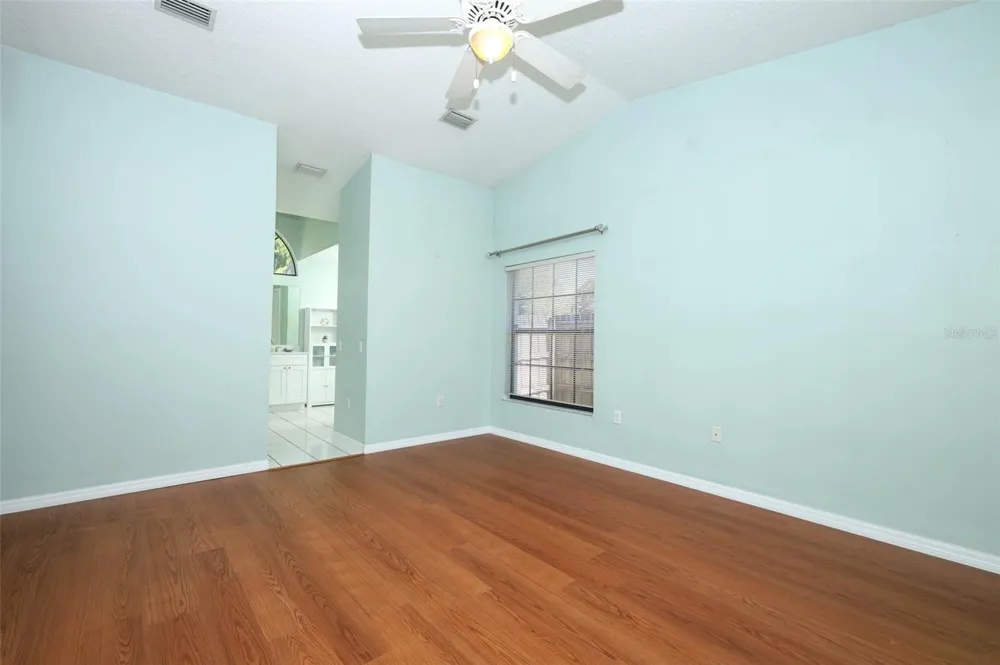 610 YORKTOWN DRIVE Leesburg, FL 34748