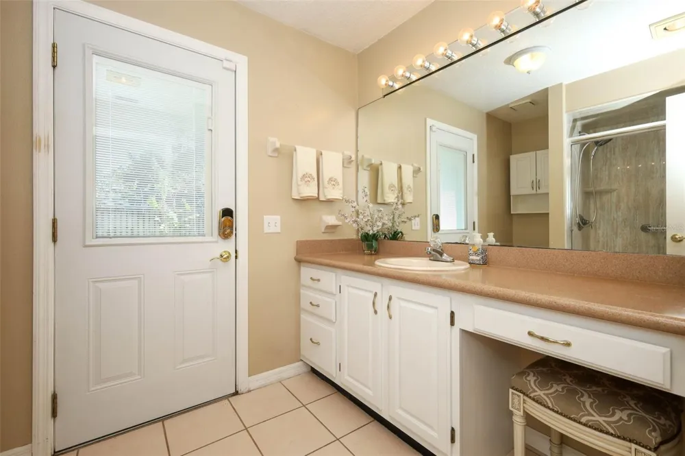 610 YORKTOWN DRIVE Leesburg, FL 34748