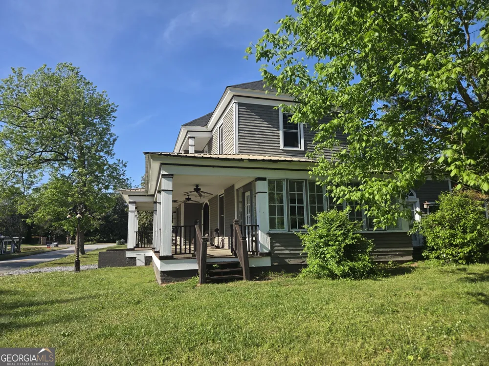 246 Newnan ST Franklin, GA 30217