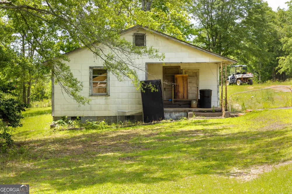655 White RD Thomaston, GA 30286