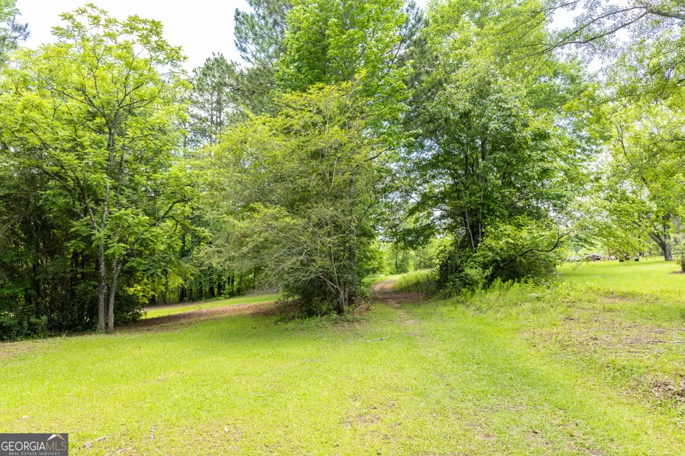 655 White RD Thomaston, GA 30286