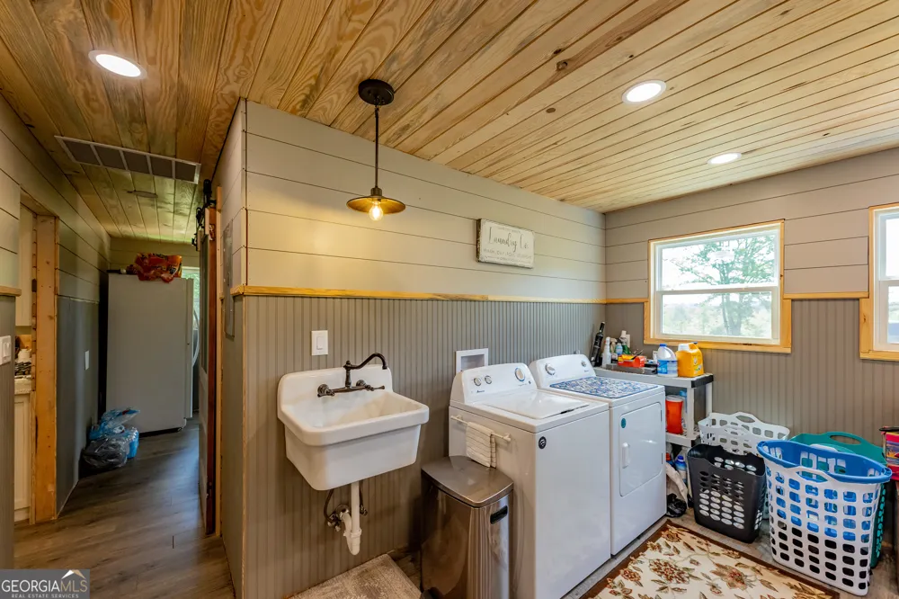 655 White RD Thomaston, GA 30286