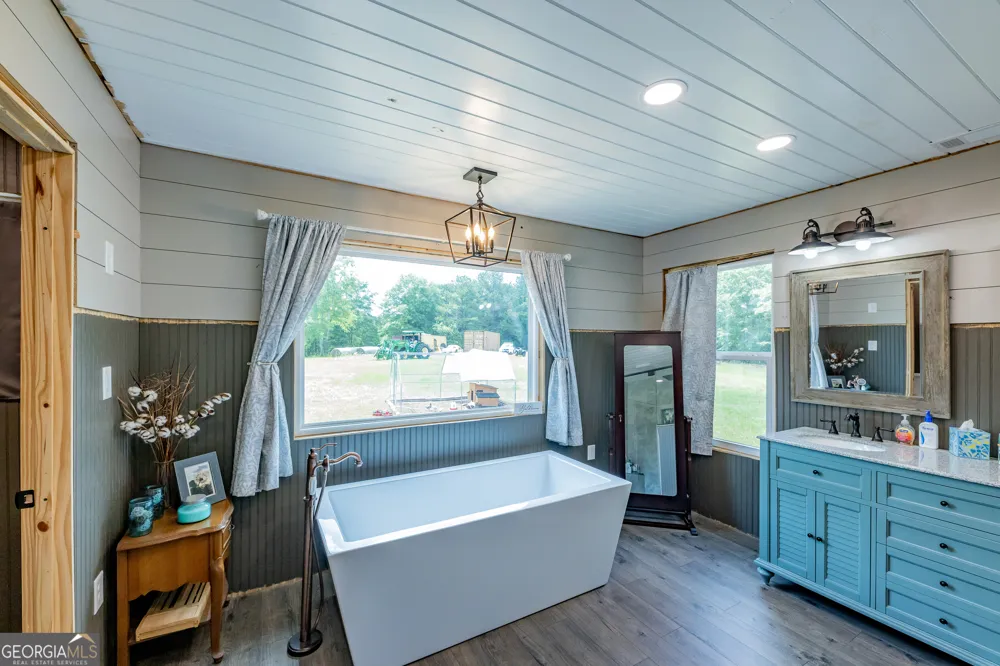 655 White RD Thomaston, GA 30286