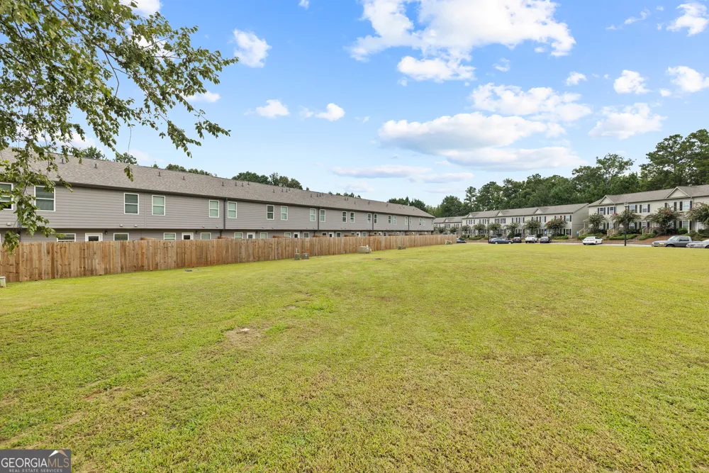100 Lena LN Eatonton, GA 31024