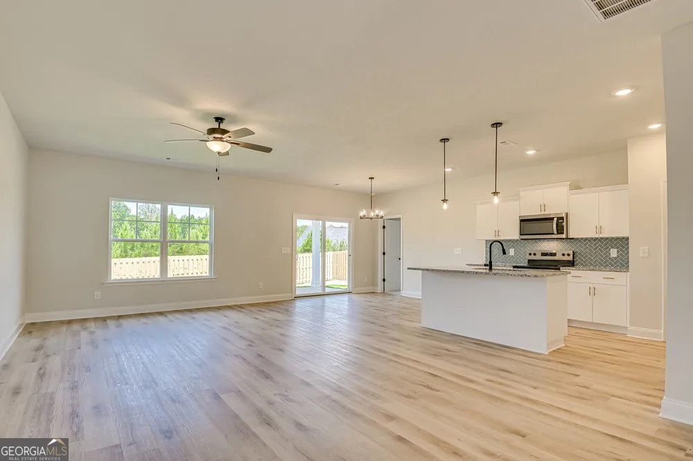 205 Palmetto Loop Vidalia, GA 30474