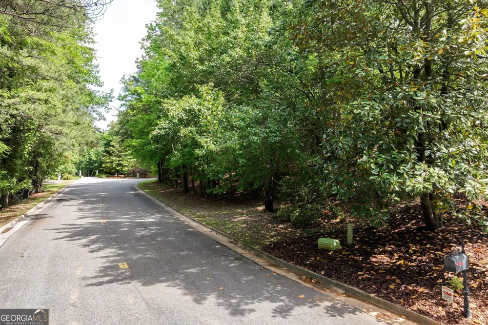 208 Lake Pointe DR Gainesville, GA 30506