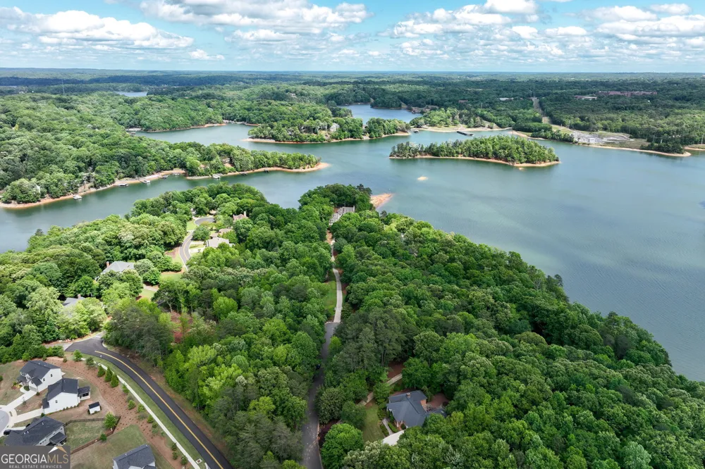 208 Lake Pointe DR Gainesville, GA 30506