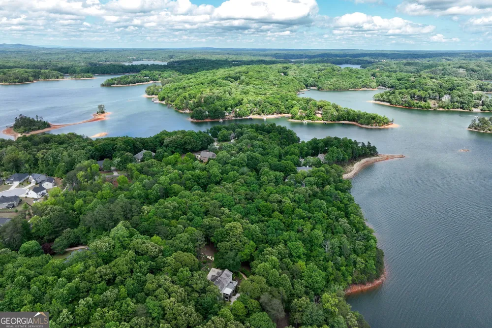 208 Lake Pointe DR Gainesville, GA 30506