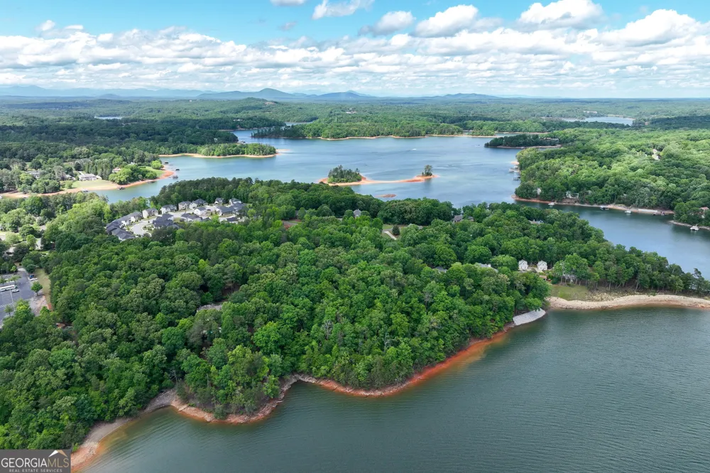 208 Lake Pointe DR Gainesville, GA 30506