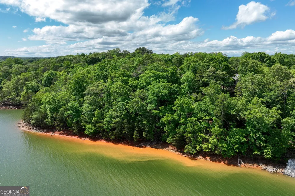 208 Lake Pointe DR Gainesville, GA 30506