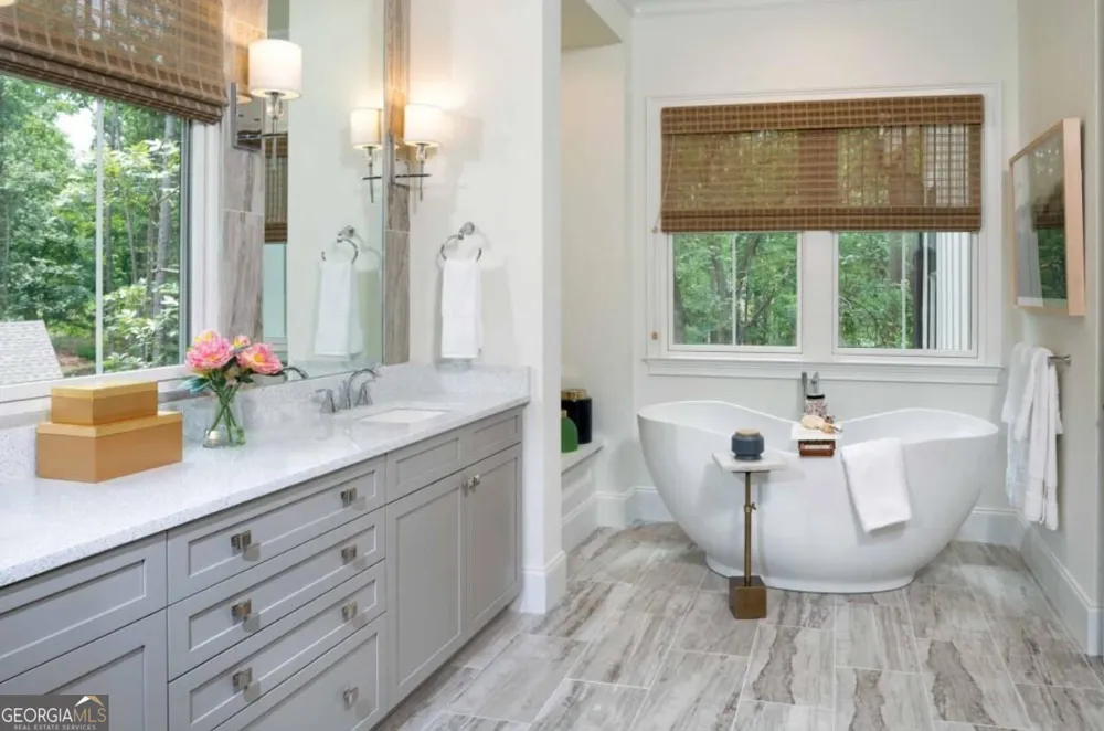 208 Lake Pointe DR Gainesville, GA 30506