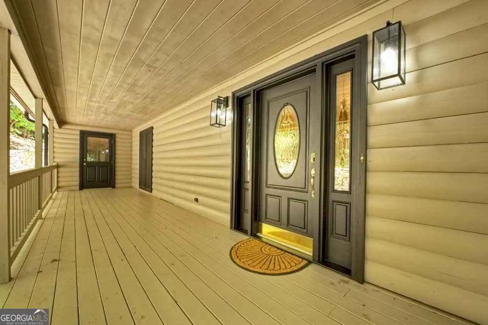 88 Pauls LN Ellijay, GA 30536