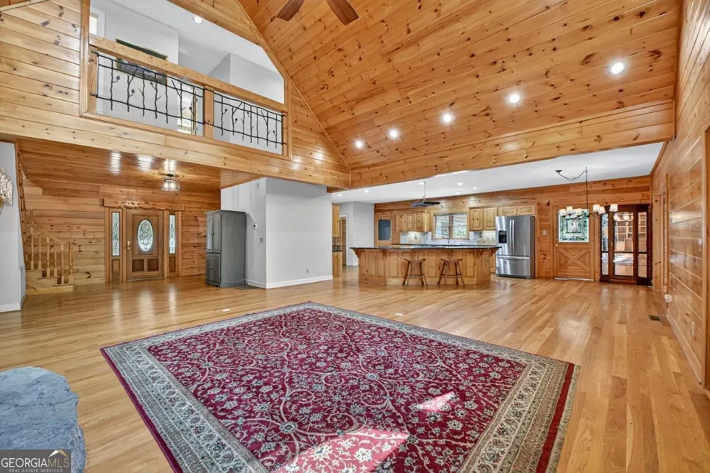 88 Pauls LN Ellijay, GA 30536