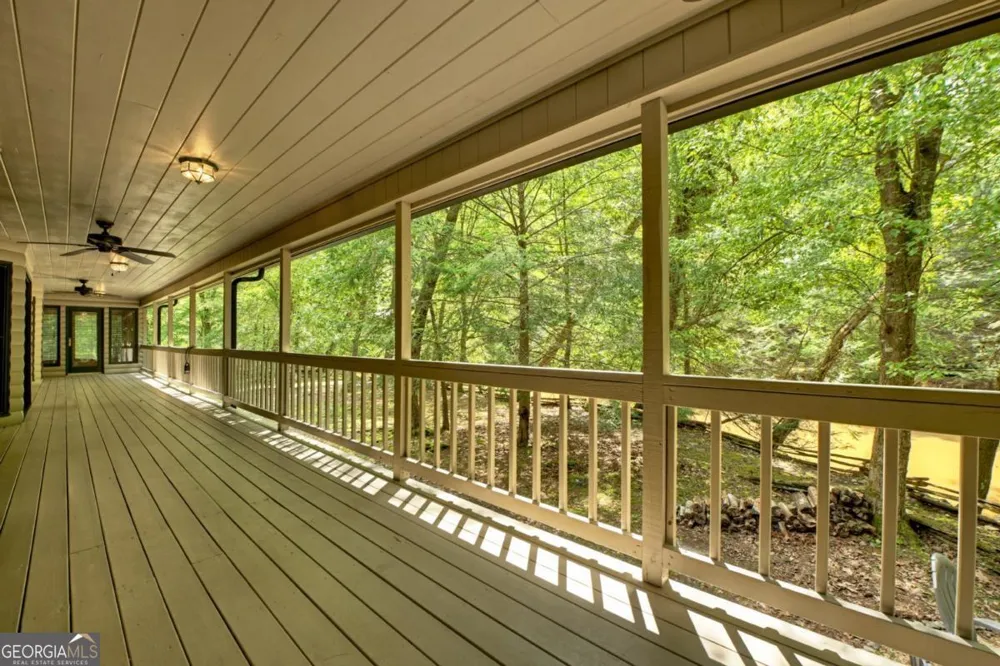 88 Pauls LN Ellijay, GA 30536