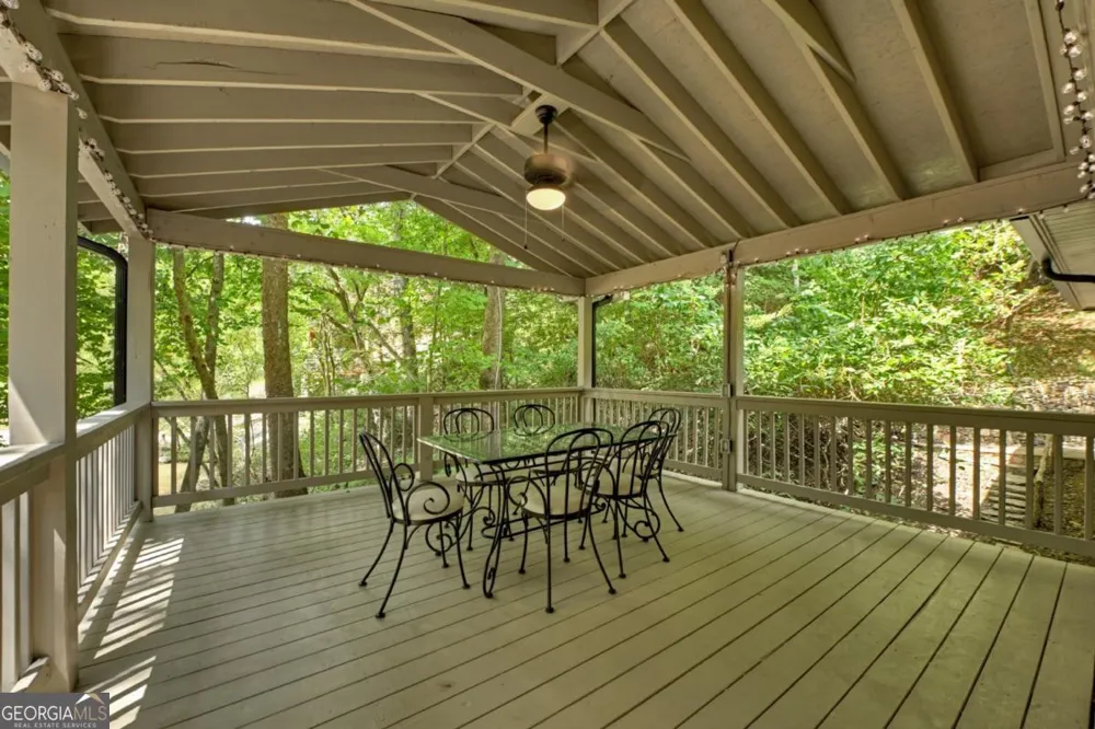 88 Pauls LN Ellijay, GA 30536